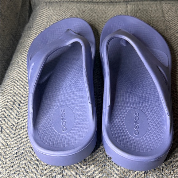 OOFOS OOlala Luxe Unisex Blue Thong Flip Flop Sandals Size M9-W11 (Eu:42) main image 15